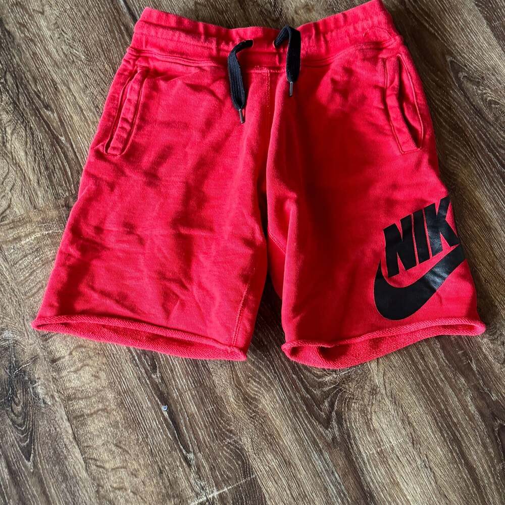 Nike Sportswear Club Men's French Terry Alumni Shorts University Red/Black